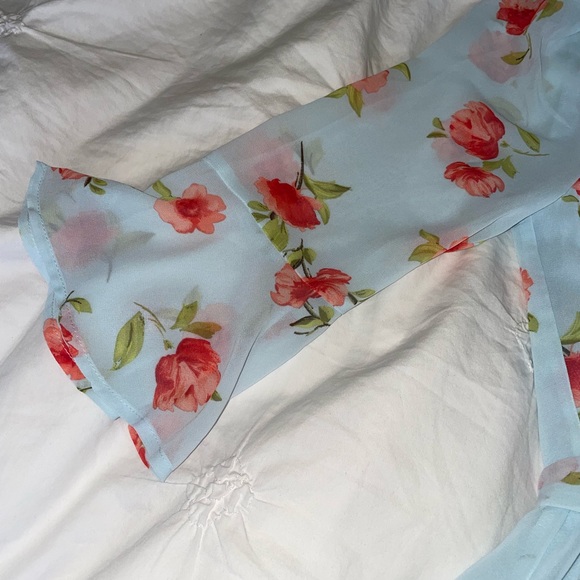 Forever 21 Floral Romper - Picture 5 of 9